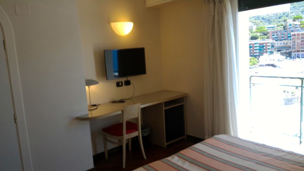 Elena Hotel 3*