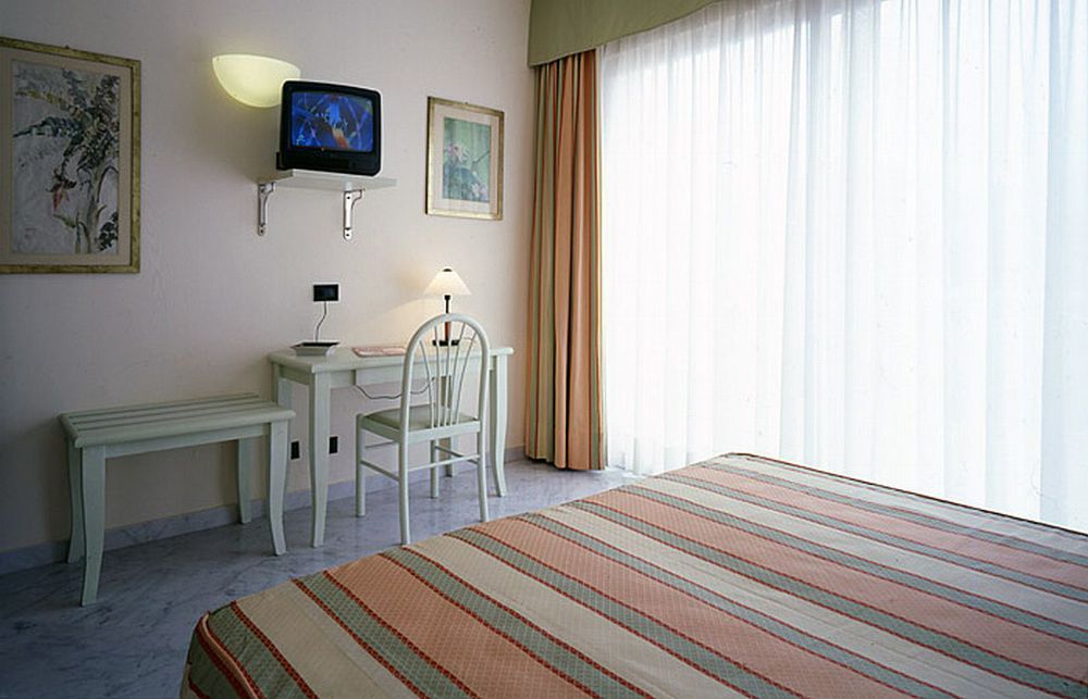 Hotel Elena
