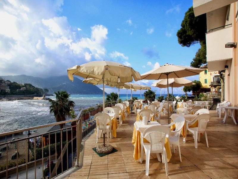 Hotel Elena 3*